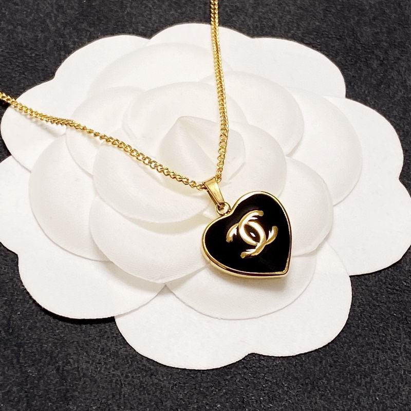 Chanel Necklace 06yxs61